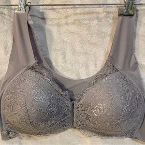 Front hook close lightly lined bra